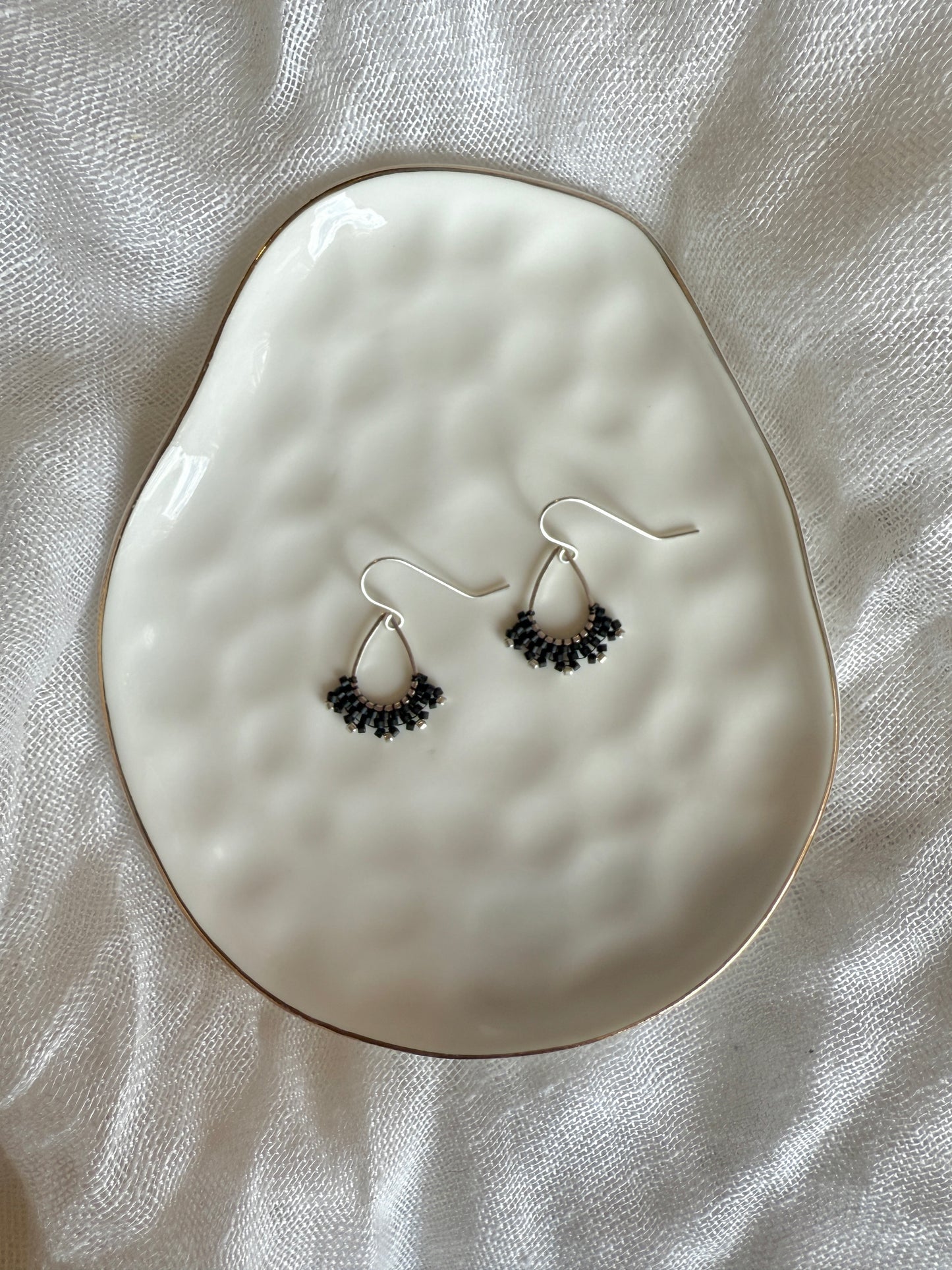 OG Teardrop Silver- Black